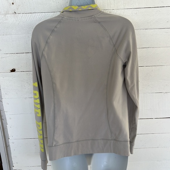 VS PINK Pullover Size S - Picture 2 of 6